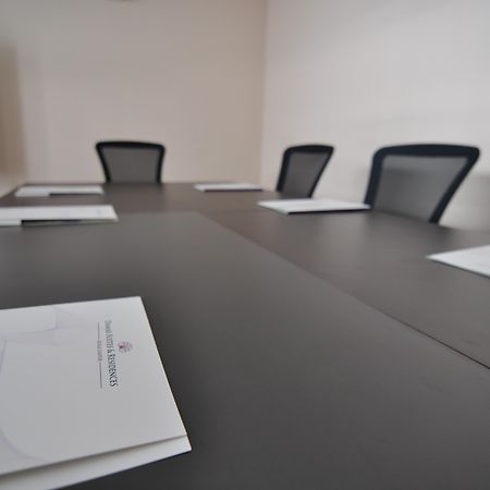 Damas Suites & Residences Κουάλα Λουμπούρ Εξωτερικό φωτογραφία